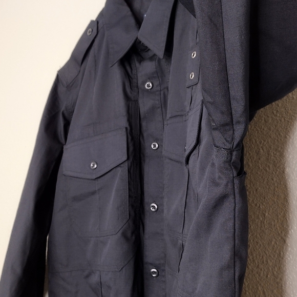 5.11 Tactical Series Casual Button Down Shirt - Picture 9 of 14